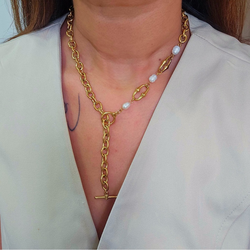 Toggle Chain Necklace with Natural Pearls - Picture 4 of 6